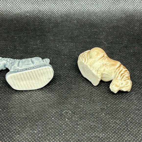 Wade "Whimsies" miniature figurines - Picture 2 of 3